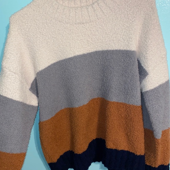 Stripped Sweater - Picture 2 of 2